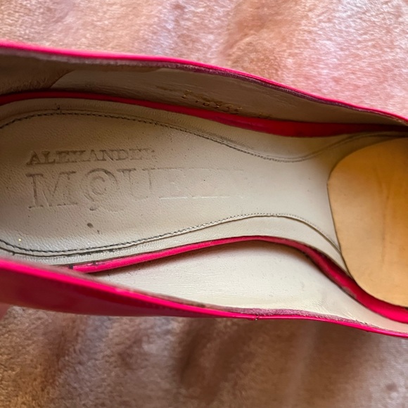 Pre owned Alexander McQueen patent leather heels - Picture 8 of 8